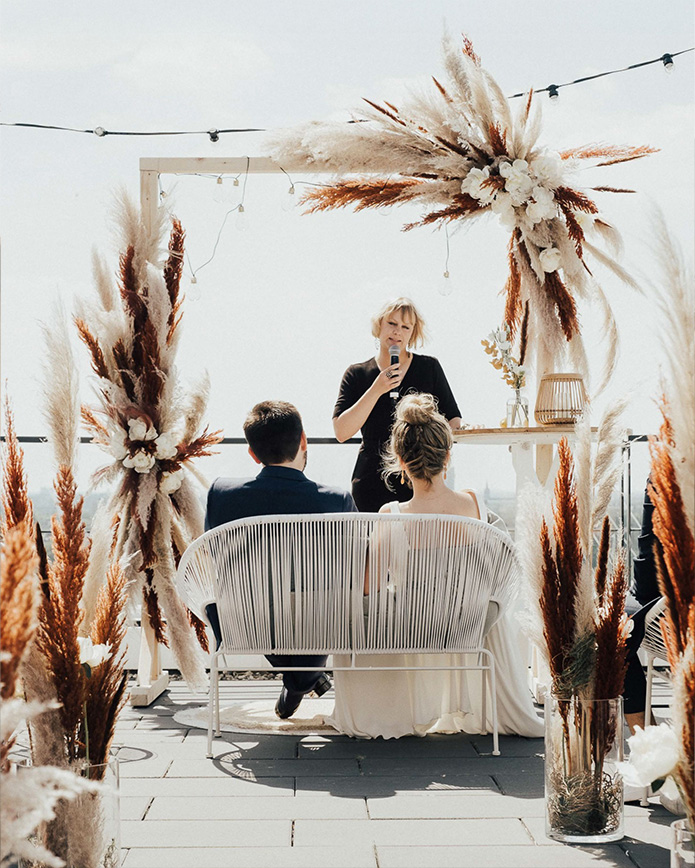 Dekoriert eure Hochzeit so, dass sie zu eurer Liebe passt.